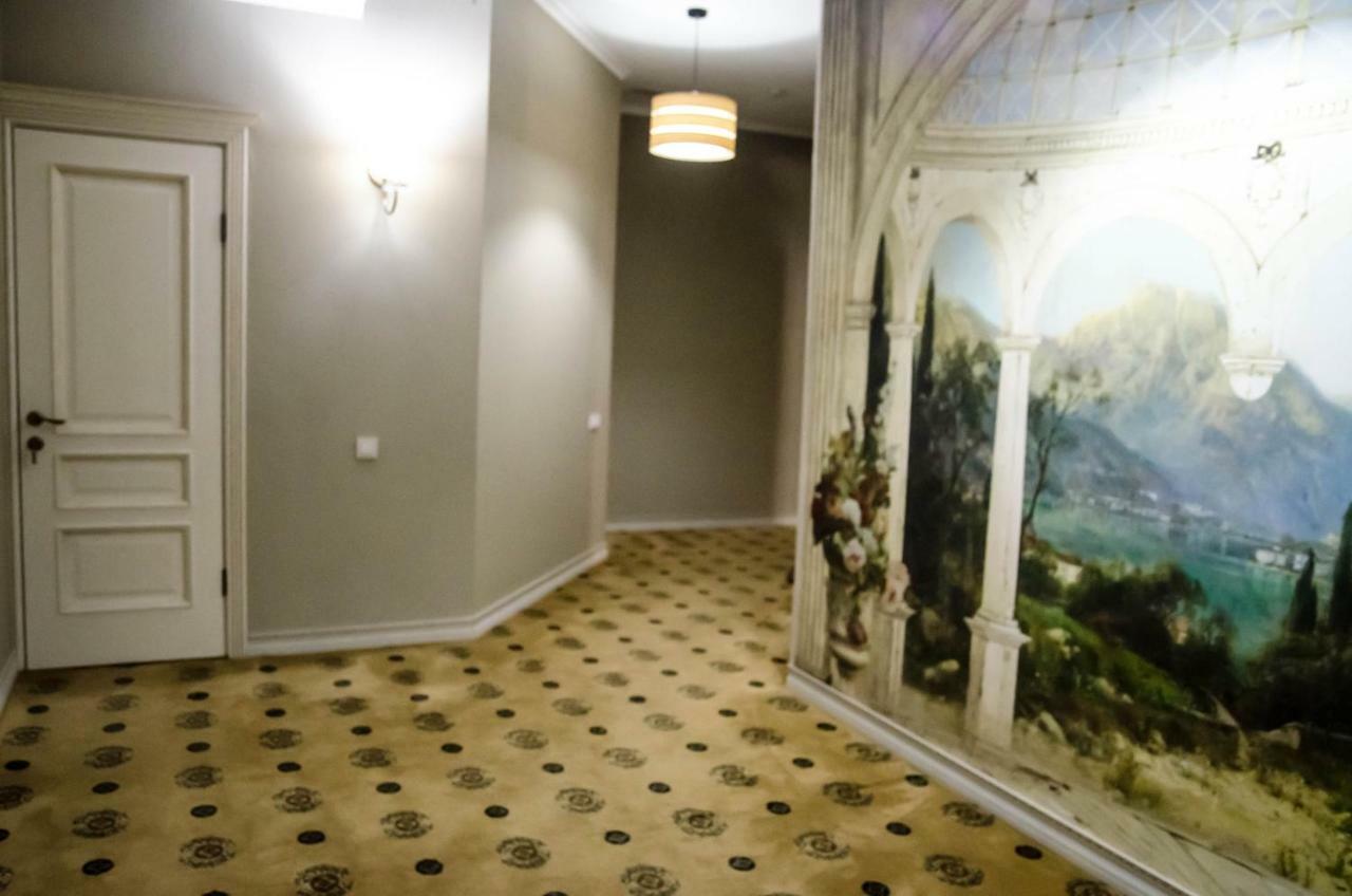 Отель Luxury House Шымкент Экстерьер фото