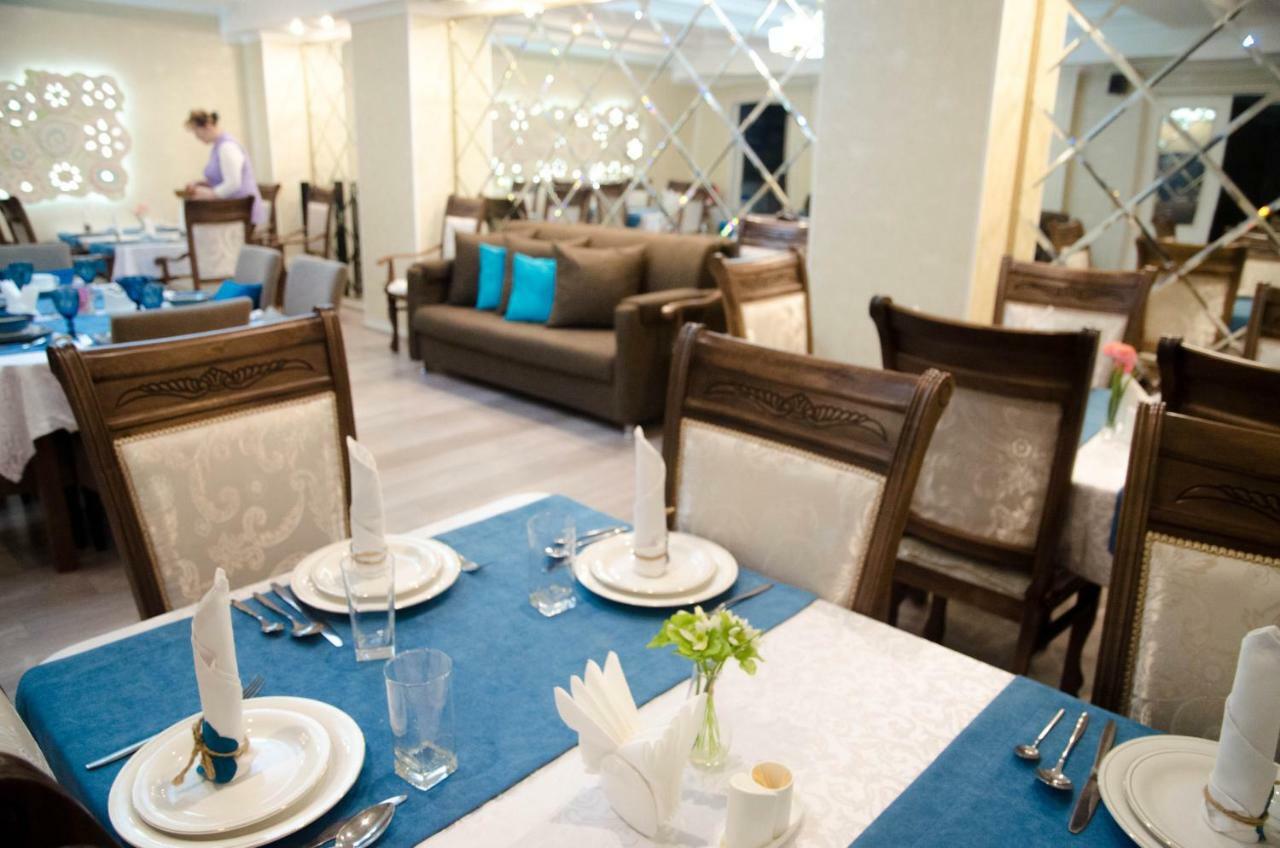 Отель Luxury House Шымкент Экстерьер фото